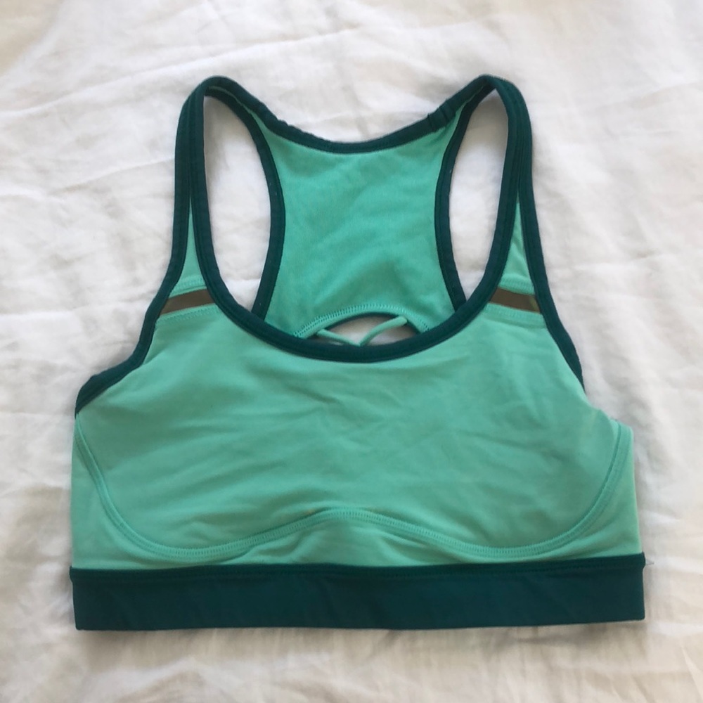 Lulu lemon sports bra